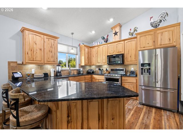 33265 Se COLORADO Rd, Sandy, OR 97055