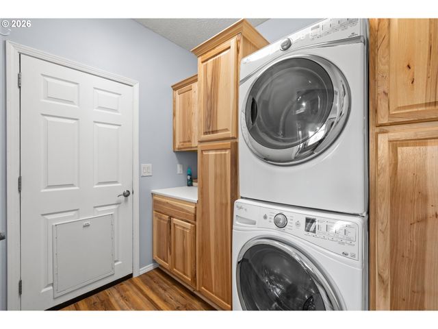 33265 Se COLORADO Rd, Sandy, OR 97055