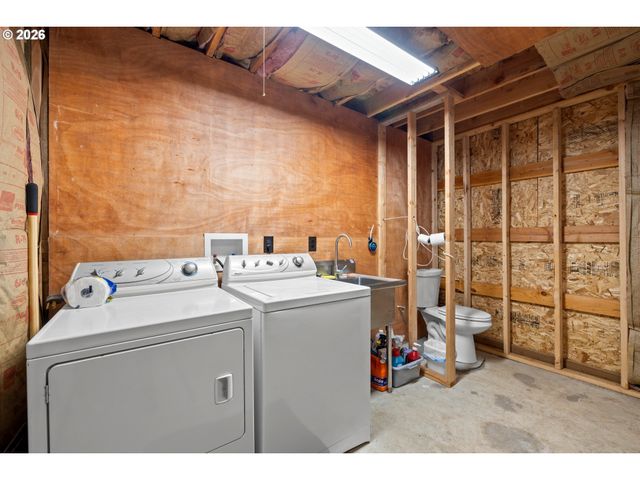 33265 Se COLORADO Rd, Sandy, OR 97055
