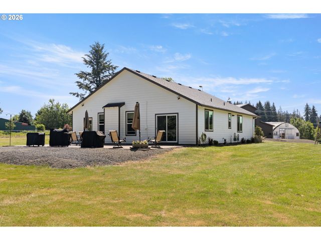33265 Se COLORADO Rd, Sandy, OR 97055