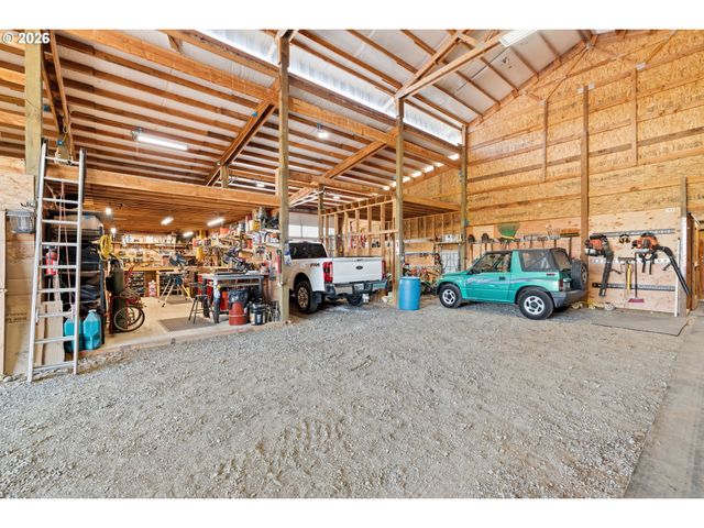 33265 Se COLORADO Rd, Sandy, OR 97055