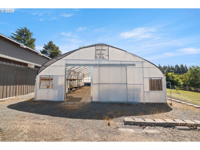33265 Se COLORADO Rd, Sandy, OR 97055