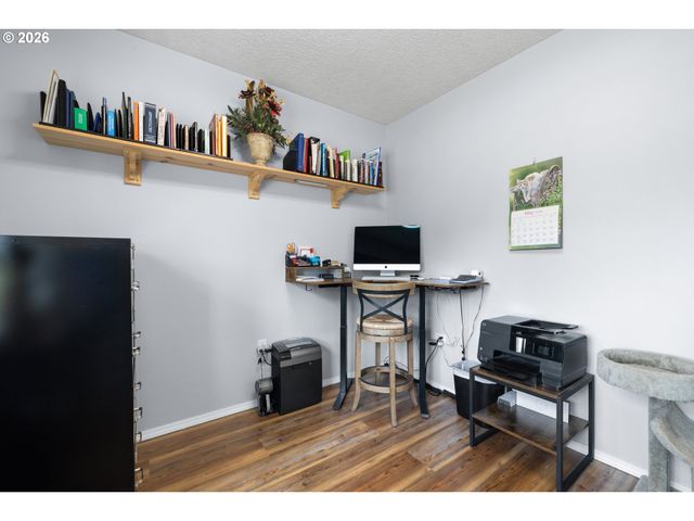 33265 Se COLORADO Rd, Sandy, OR 97055