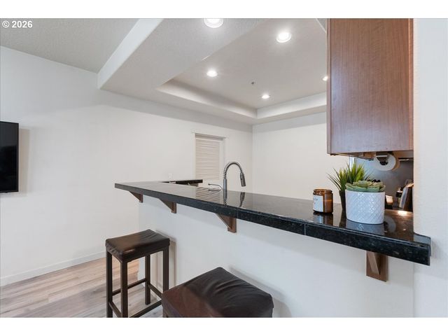 7902 Ne MIRIAM Way, Hillsboro, OR 97006