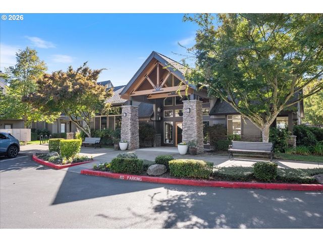 7902 Ne MIRIAM Way, Hillsboro, OR 97006