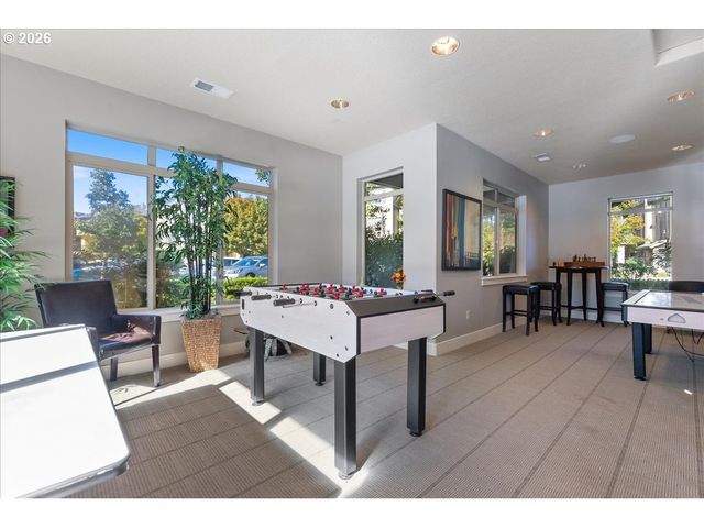 7902 Ne MIRIAM Way, Hillsboro, OR 97006