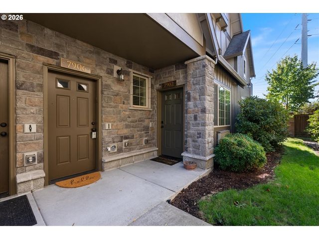 7902 Ne MIRIAM Way, Hillsboro, OR 97006