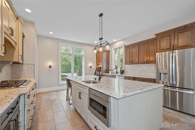 2772 Golden Fox Trail, Lebanon, OH 45036