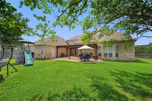 1200 Royal Adelade Drive, College Station, TX 77845