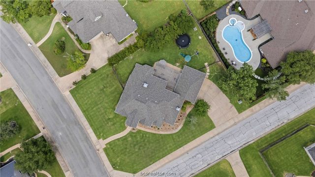 1200 Royal Adelade Drive, College Station, TX 77845