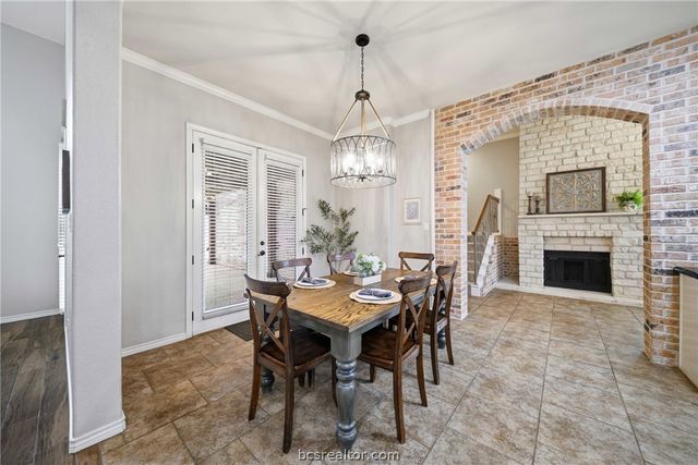 1200 Royal Adelade Drive, College Station, TX 77845