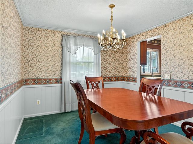 239 Southridge Drive, Greece, NY 14626