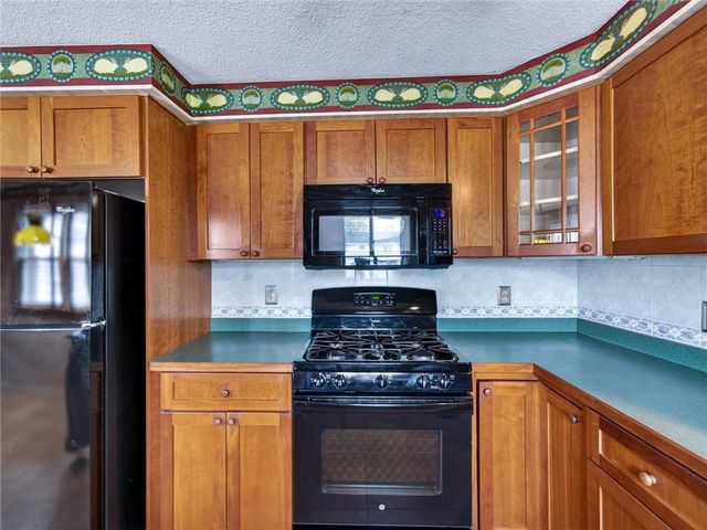 239 Southridge Drive, Greece, NY 14626