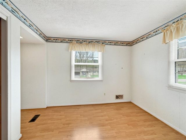 239 Southridge Drive, Greece, NY 14626