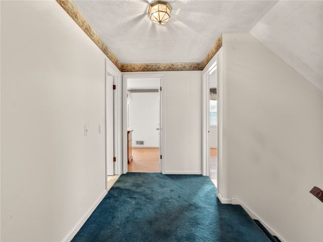 239 Southridge Drive, Greece, NY 14626