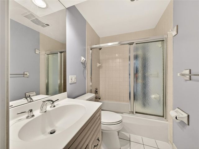 239 Southridge Drive, Greece, NY 14626