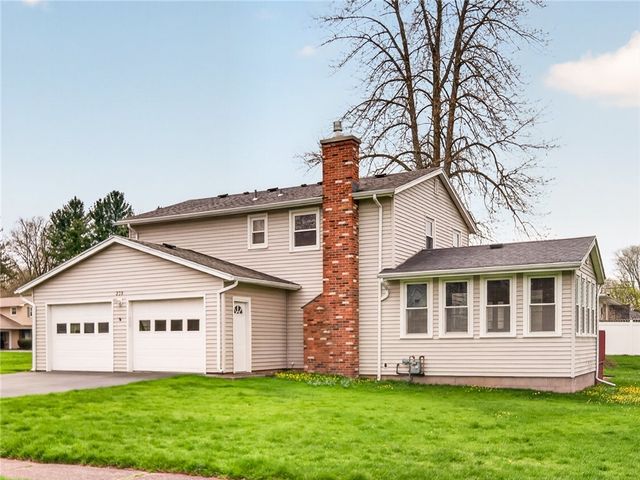 239 Southridge Drive, Greece, NY 14626