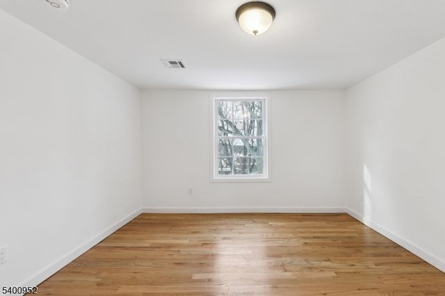 3 Fourth St, Sussex Boro, NJ 07461