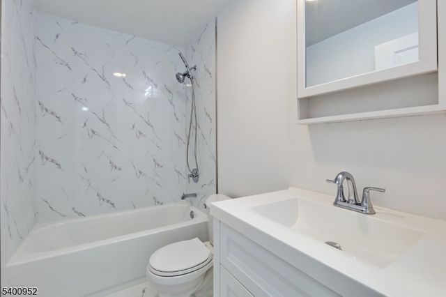 3 Fourth St, Sussex Boro, NJ 07461