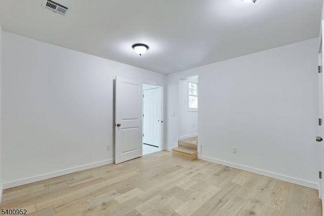 3 Fourth St, Sussex Boro, NJ 07461