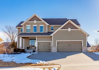 3579 NW 164th Street, Clive, IA 50325