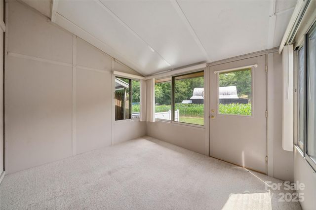 94 Market Street, Maggie Valley, NC 28751
