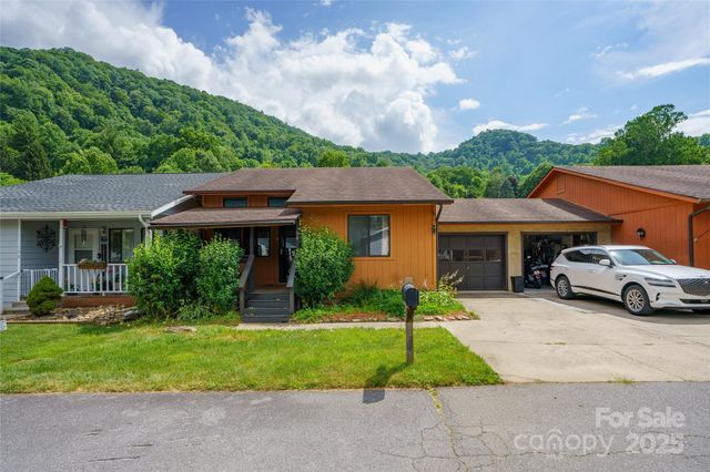 94 Market Street, Maggie Valley, NC 28751