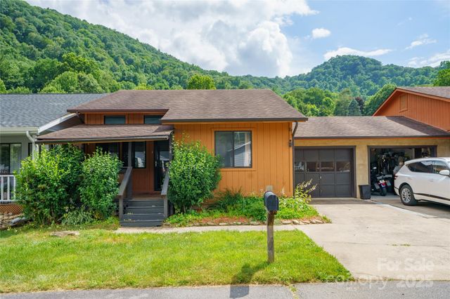 94 Market Street, Maggie Valley, NC 28751