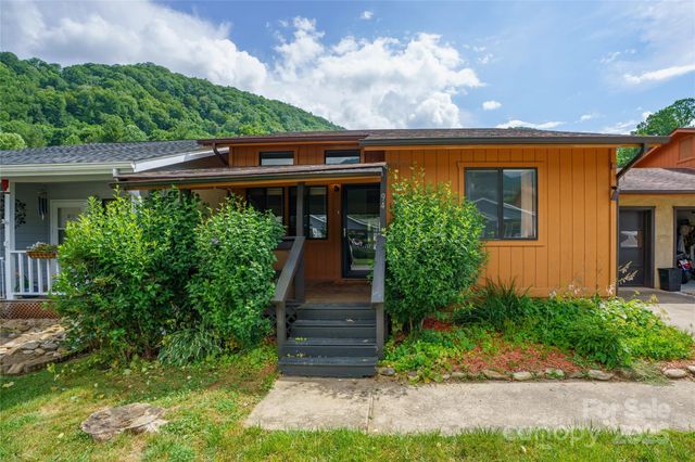 94 Market Street, Maggie Valley, NC 28751