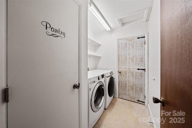 94 Market Street, Maggie Valley, NC 28751