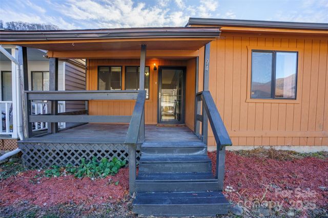 94 Market Street, Maggie Valley, NC 28751