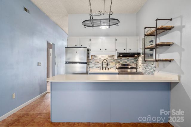 94 Market Street, Maggie Valley, NC 28751