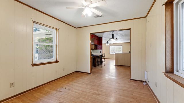 187 Watson Lake Road, Huntsville, TX 77340