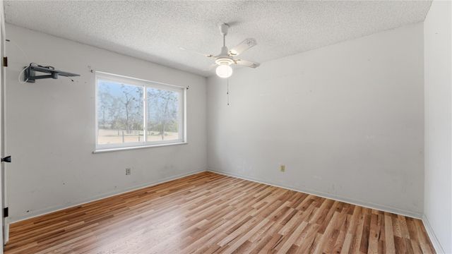 187 Watson Lake Road, Huntsville, TX 77340