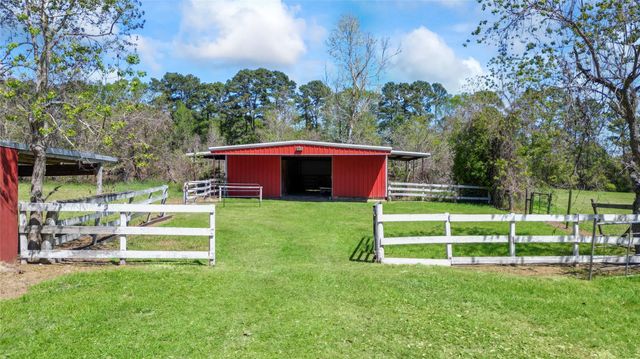 187 Watson Lake Road, Huntsville, TX 77340