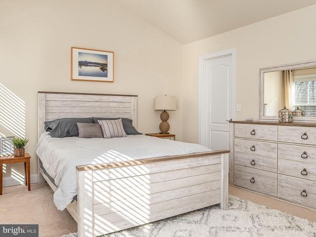 5 RECTORY DR, Stafford, VA 22554