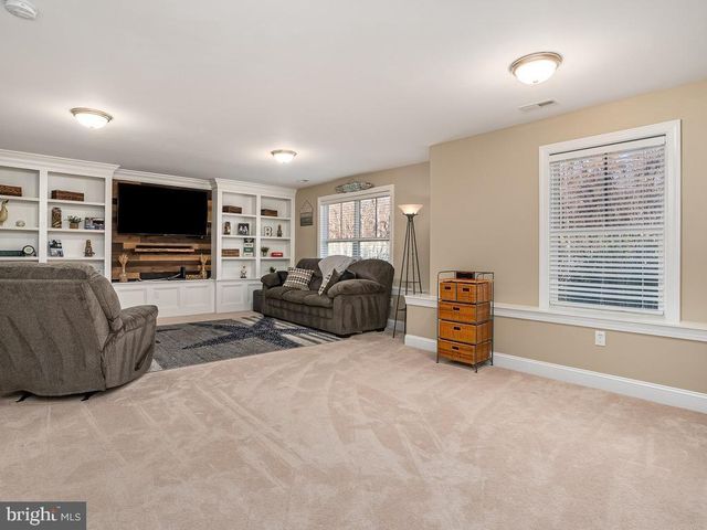 5 RECTORY DR, Stafford, VA 22554