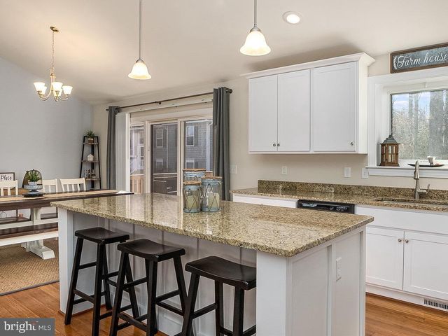 5 RECTORY DR, Stafford, VA 22554