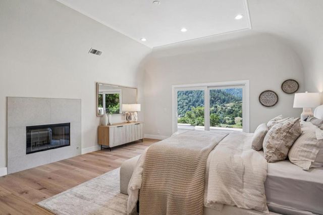 21668 Toll Gate Road, Saratoga, CA 95070