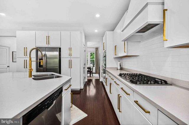 23259 APRIL MIST PL, Brambleton, VA 20148