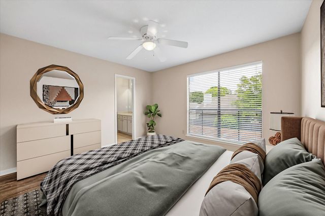 12550 Piping Rock Drive 10, Houston, TX 77077