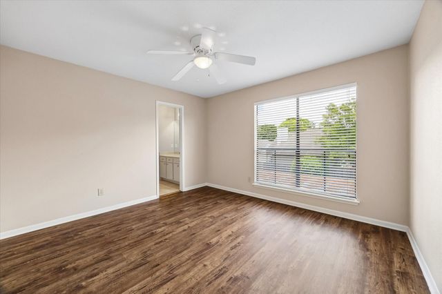 12550 Piping Rock Drive 10, Houston, TX 77077