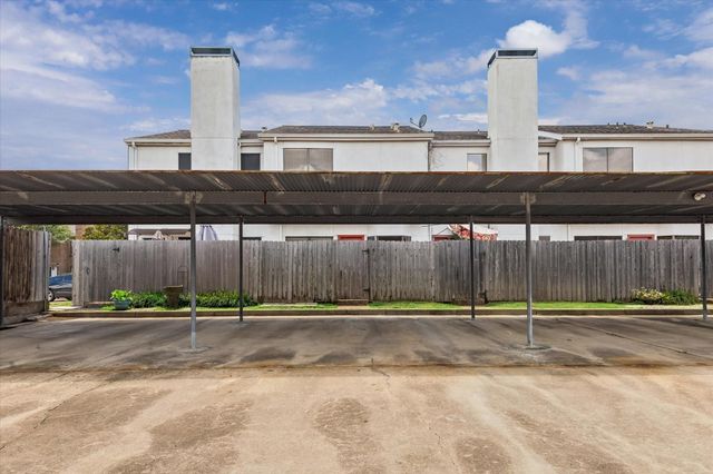 12550 Piping Rock Drive 10, Houston, TX 77077