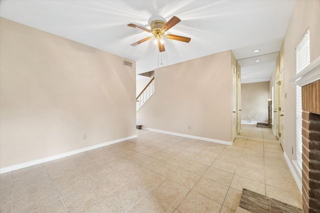 12550 Piping Rock Drive 10, Houston, TX 77077