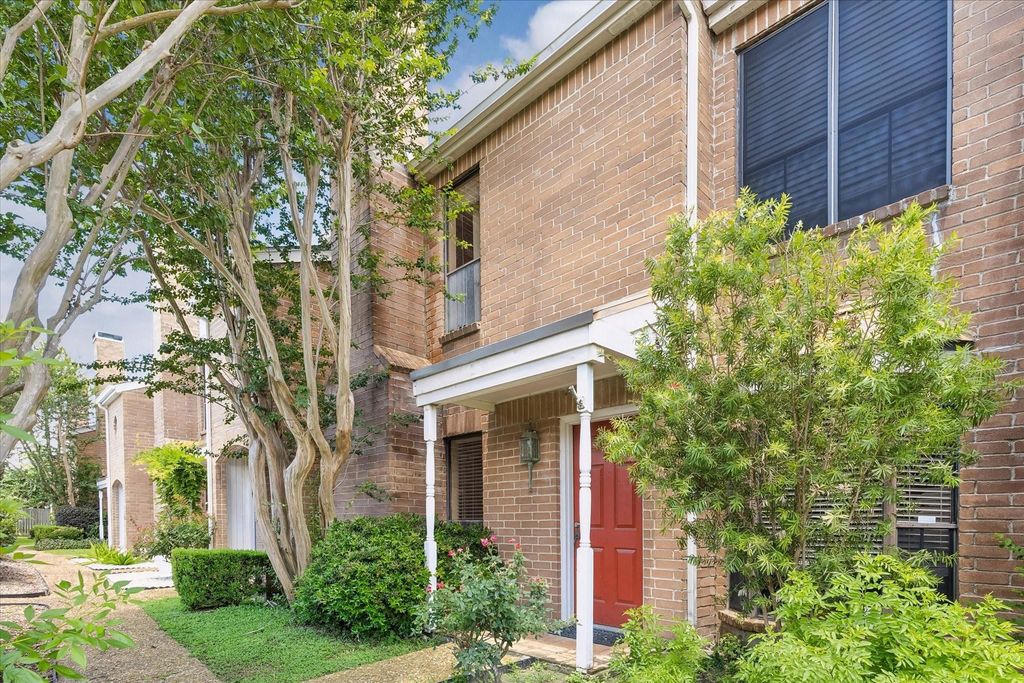 12550 Piping Rock Drive 10, Houston, TX 77077
