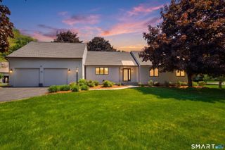32 Deep Brook Harbor 32, Suffield, CT 06078