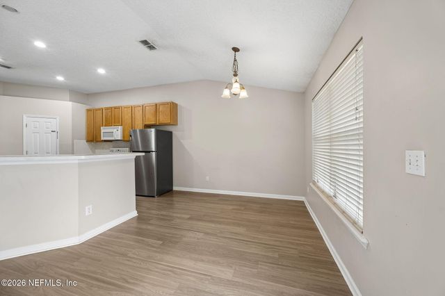8531 LONGFORD Drive, Jacksonville, FL 32244