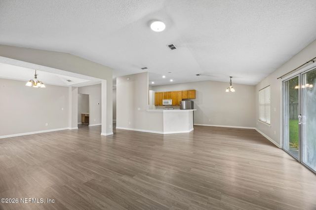 8531 LONGFORD Drive, Jacksonville, FL 32244