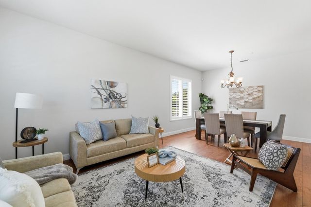 2159 Knollwood Ct, Manteca, CA 95336