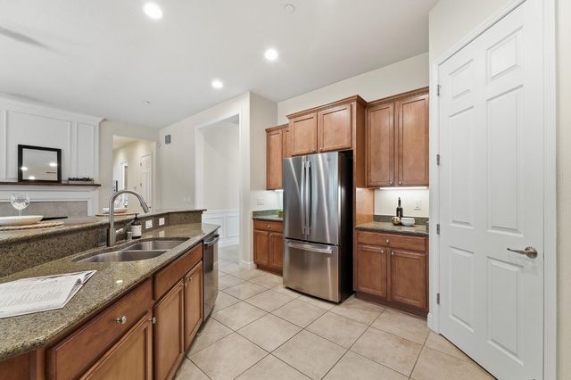 2159 Knollwood Ct, Manteca, CA 95336